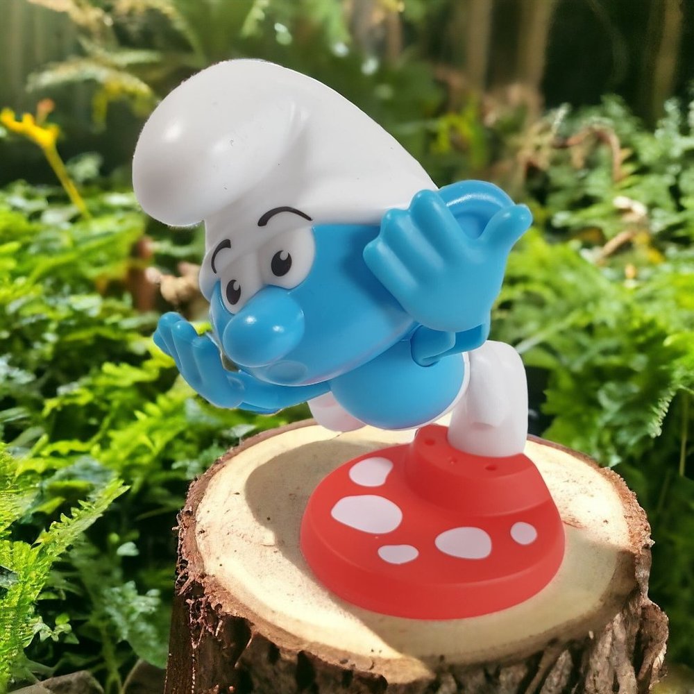 Clumsy Tripping Smurf Burger King Childs Toy Collectable 1 of 6 Cartoon 2016